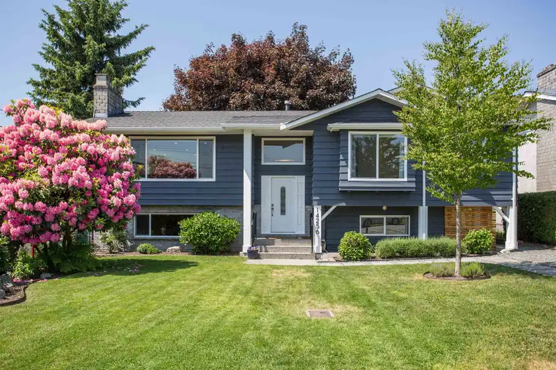 14256 PARK AVENUE - photo 1 of 36