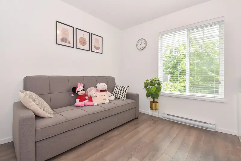 39 15850 85 AVENUE - photo 4 of 20