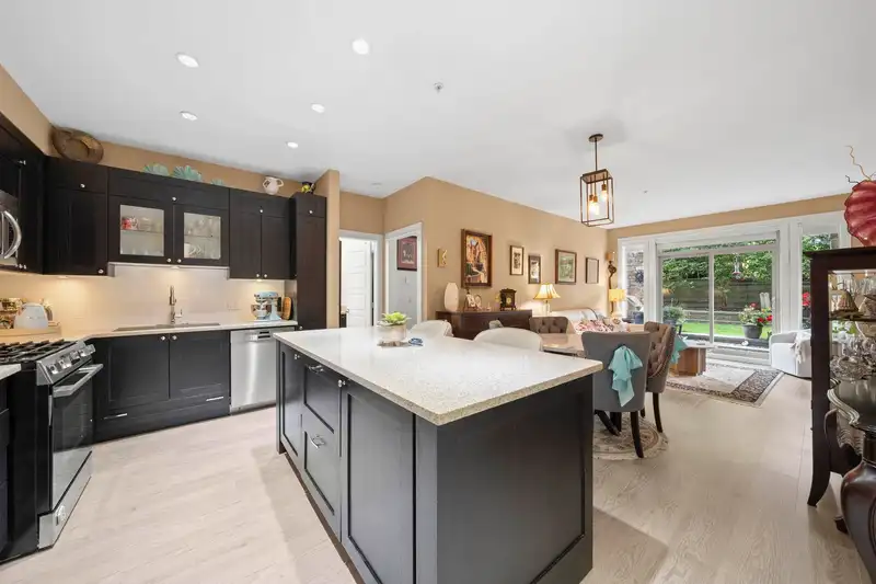 108 15195 36 AVENUE - photo 4 of 25