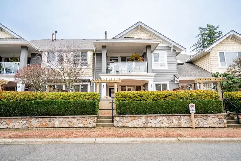 70 15055 20 AVENUE - photo 2 of 38