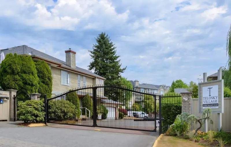 31 11502 BURNETT STREET - photo 1 of 15