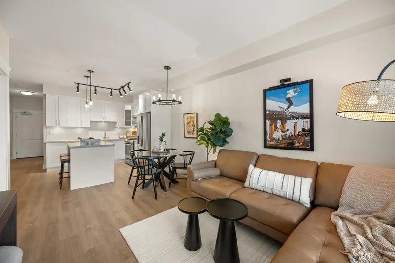 A215 8233 208B STREET - photo 2 of 18