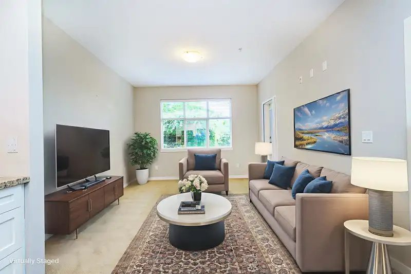 109 2511 KING GEORGE BOULEVARD - photo 4 of 32