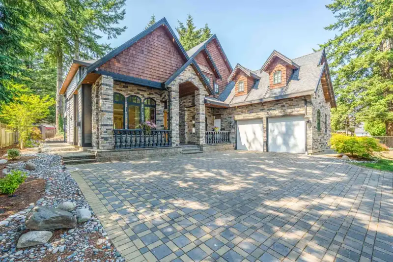 2309 154 STREET - photo 1 of 30