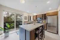 9 15833 26TH AVENUE - thumbnail 3