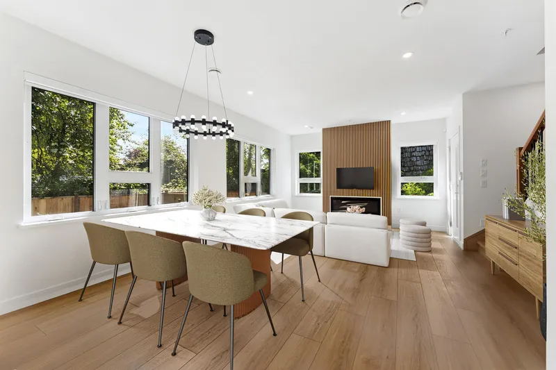 842 ST. DENIS AVENUE - photo 1 of 25