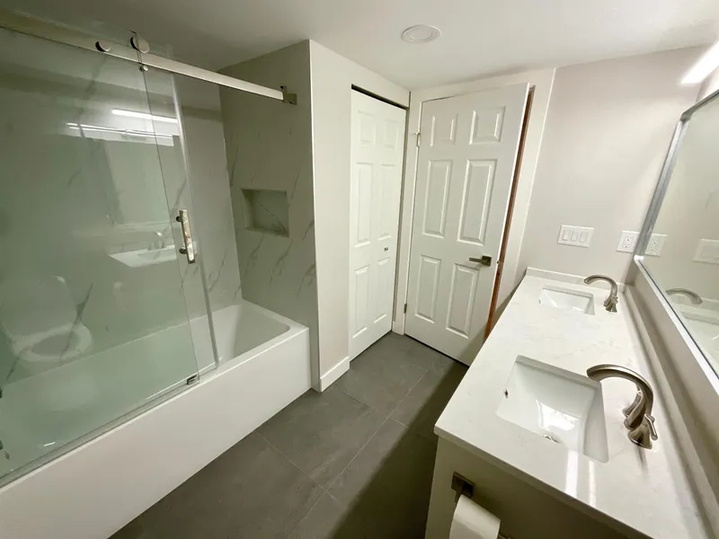 321 7453 MOFFATT ROAD - photo 3 of 25