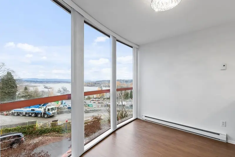 201 38 LEOPOLD PLACE - photo 3 of 25