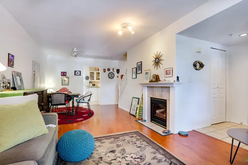 1 15432 16A AVENUE - photo 3 of 25