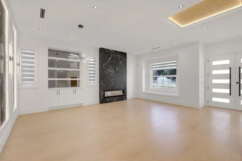 88 171 STREET - photo 3 of 40