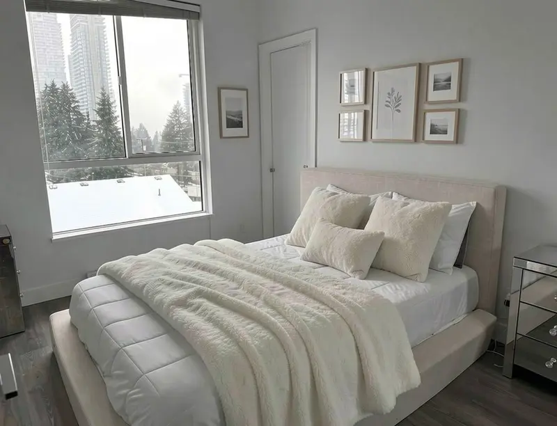 405 700 CLARKE ROAD - photo 4 of 11