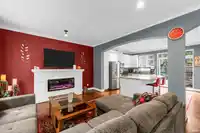 33 2925 KING GEORGE BOULEVARD - thumbnail 1