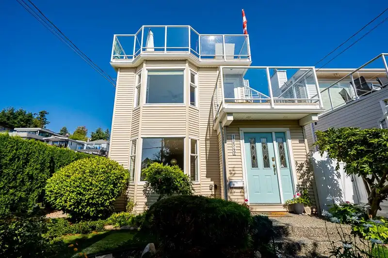 15549 VICTORIA AVENUE - photo 3 of 38