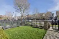 38 17171 2B AVENUE - thumbnail 5