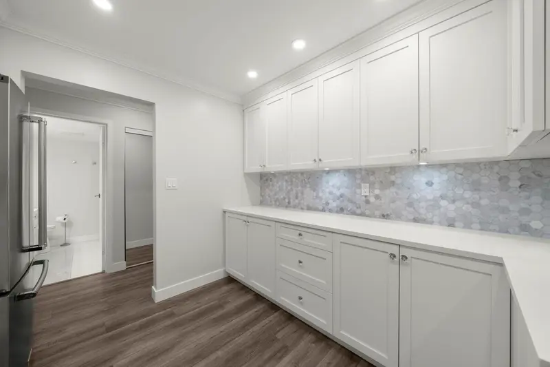 211 4111 FRANCIS ROAD - photo 2 of 25