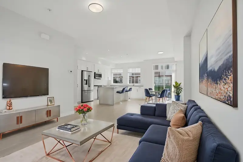 97 20180 84 AVENUE - photo 1 of 25