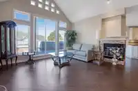 411 15555 16 AVENUE - thumbnail 10