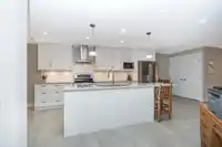 1 1854 SOUTHMERE CRESCENT - thumbnail 15