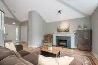 1 1854 SOUTHMERE CRESCENT - thumbnail 8