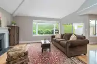 1 1854 SOUTHMERE CRESCENT - thumbnail 9