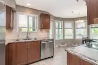 409 1576 MERKLIN STREET - thumbnail 11
