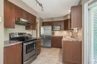 409 1576 MERKLIN STREET - thumbnail 12