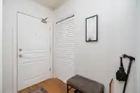 202 1725 MARTIN DRIVE - thumbnail 4