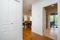 202 1725 MARTIN DRIVE - thumbnail 5