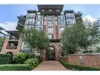 502 1550 MARTIN STREET - thumbnail 1