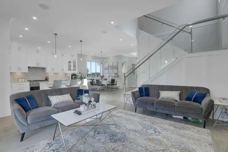 15785 CRANLEY DRIVE - photo 2 of 33