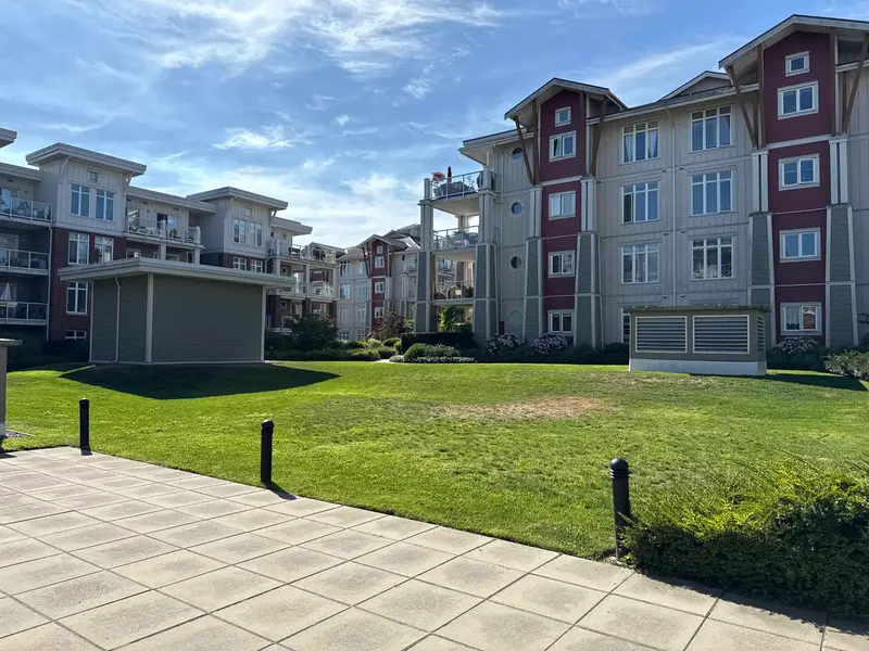 311 4211 BAYVIEW STREET - photo 2 of 25