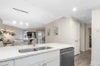 209 15368 16A AVENUE - thumbnail 7