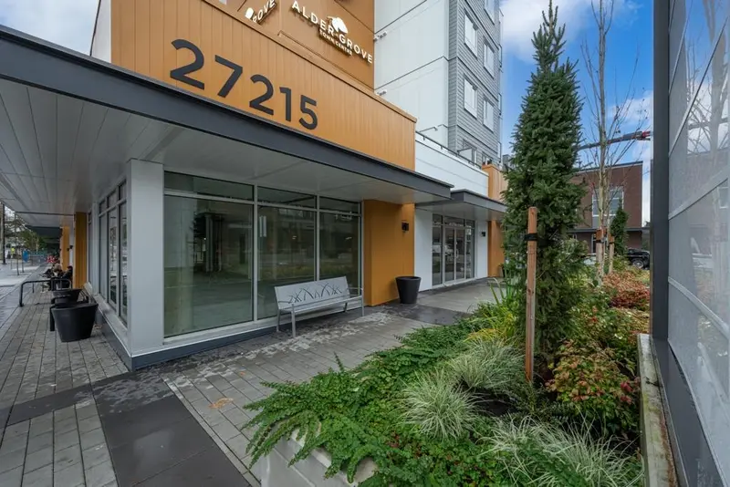 408 27215 ALDERGROVE TOWN CENTRE DRIVE - photo 4 of 25