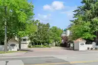 111 1785 MARTIN DRIVE - thumbnail 4