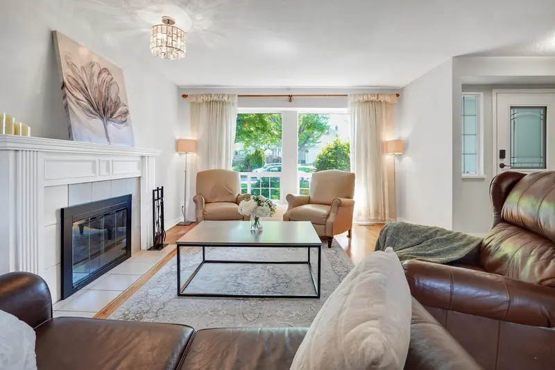 21371 86 AVENUE - photo 1 of 25