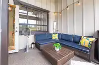 511 14588 MCDOUGALL DRIVE - thumbnail 19