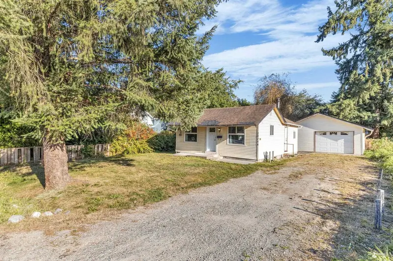 20258 OSPRING STREET - photo 3 of 23