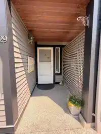 29 1828 LILAC DRIVE - thumbnail 3
