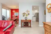 402 1785 MARTIN DRIVE - thumbnail 7