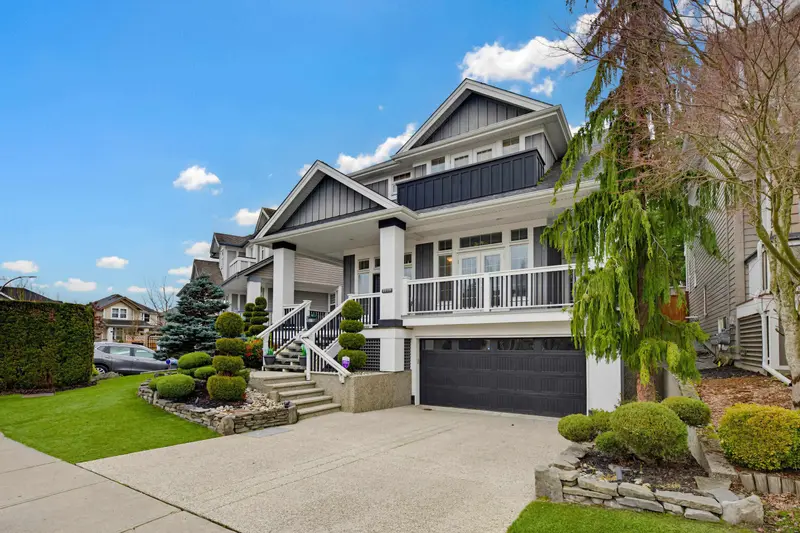 7775 170 STREET - photo 4 of 25