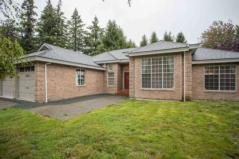 1964 134 STREET - photo 2 of 33