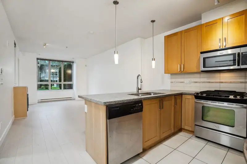 106 15988 26 AVENUE - photo 3 of 27
