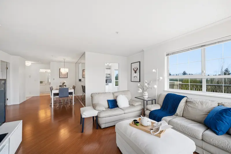 407 15268 105 AVENUE - photo 1 of 23