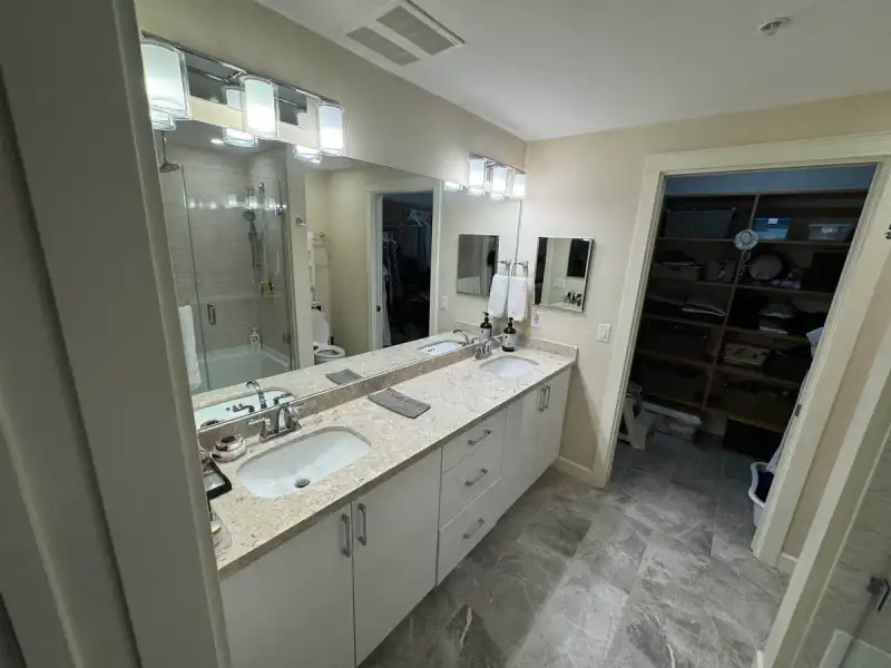 409 3535 146A STREET - photo 1 of 29