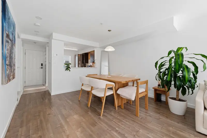 9 2880 W 4TH AVENUE - photo 4 of 25