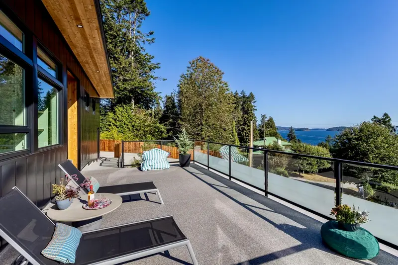 980 GOWER POINT ROAD - photo 2 of 25