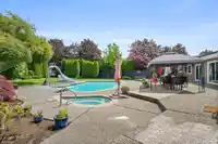 382 194 STREET - thumbnail 22