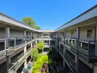 303 15255 18 AVENUE - thumbnail 2