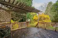 1901 IRIS PLACE - thumbnail 30