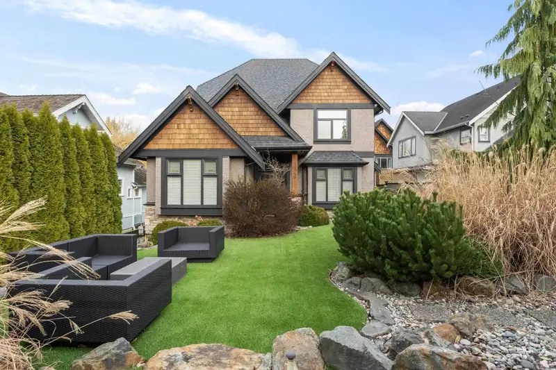 3648 ELGIN ROAD - photo 1 of 40